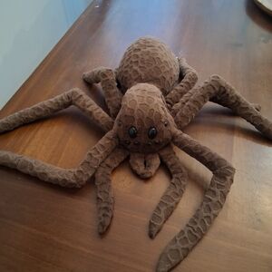 Warner Bros. Brown Plush Spider for Reptile Habitats